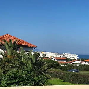 villa-bella-a-250m-des-plages.biarritzhotels.info/