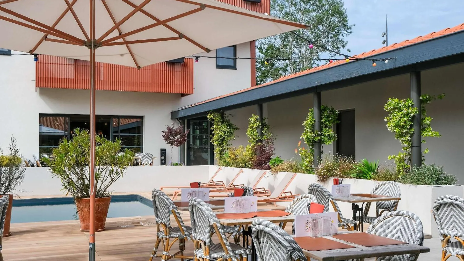 ***  Hotel Ibis Montauban France